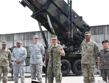 Κίνηση «ματ» Ντ. Τραμπ σε Κιμ Γιονγκ Ουν - Εξοπλίζει την Ν. Κορέα με ισχυρότερους βαλλιστικούς πυραύλους (φωτό, βίντεο)